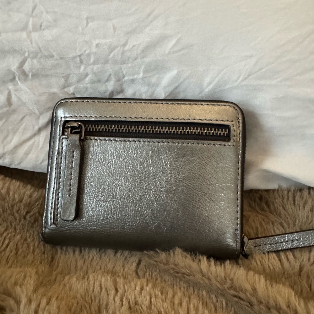 TUMI Metallic Gray Leather Trifold Wallet - Picture 3 of 5